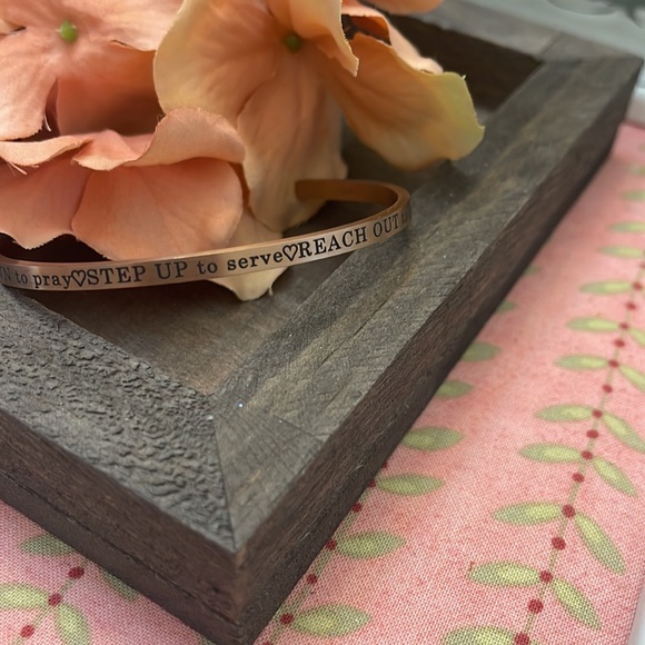 JBloom Uptown Bangle - Picture 4 of 4